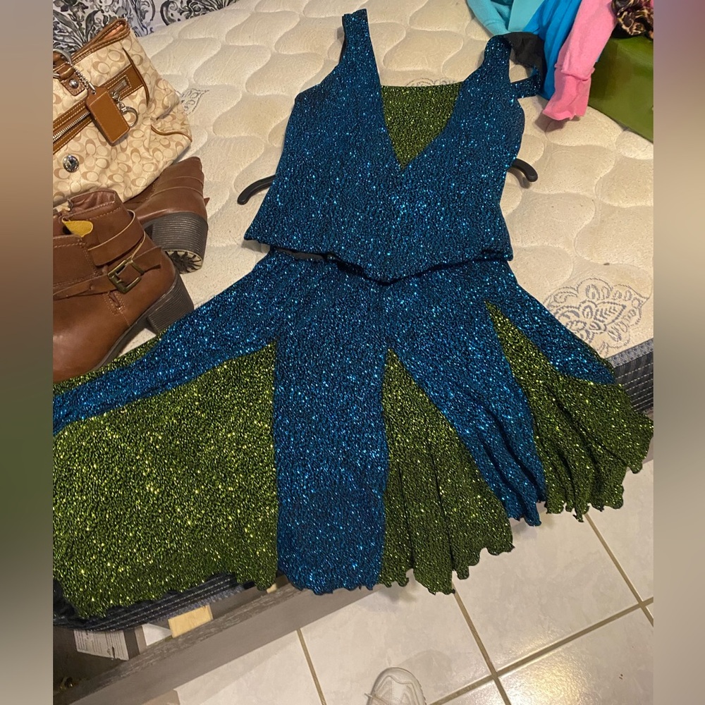 Vintage salsa like dress